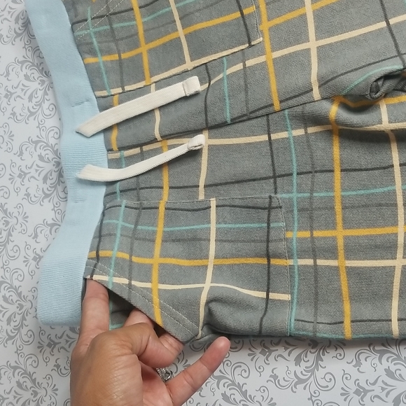 NWT Dot dot smile slate plaid joggers - Picture 4 of 8